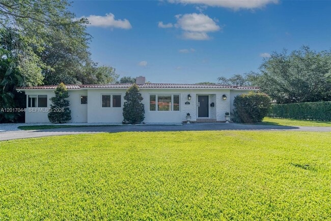 Building Photo - 2900 Granada Blvd