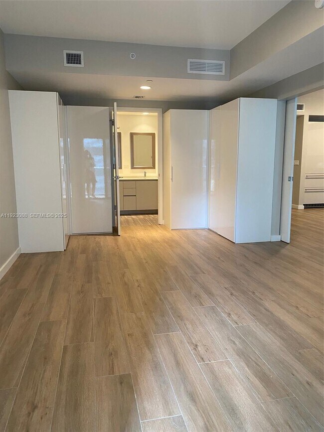 Photo - 1010 Brickell Ave Unit 1508