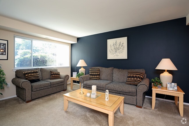 Living Space - Heatherwood Apartments