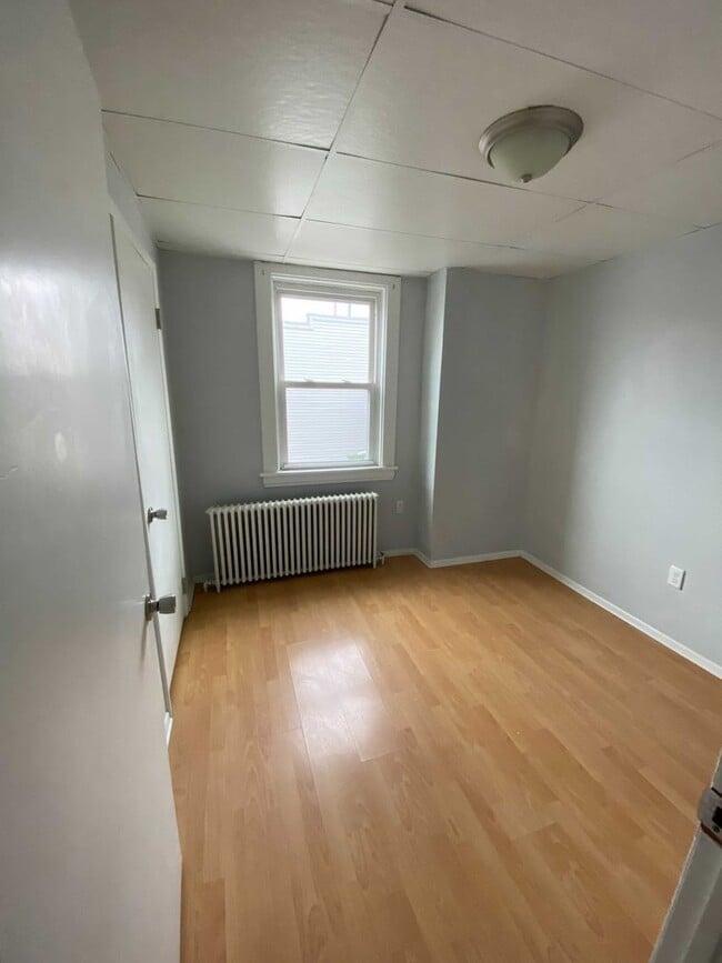 Photo - 2300 Arlington Ave Unit Bottom