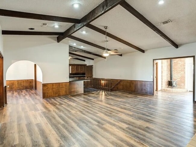 Photo - 4203 W 3rd St