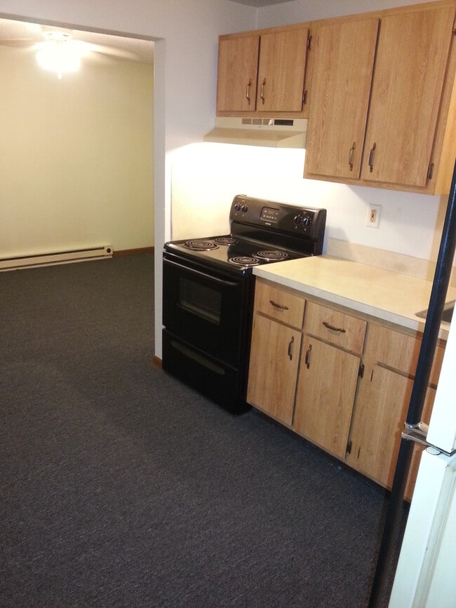 Building Photo - 1220 Saline Rd Unit 1 Rental