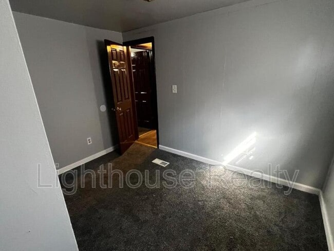 Photo - 33 McKinley Ave