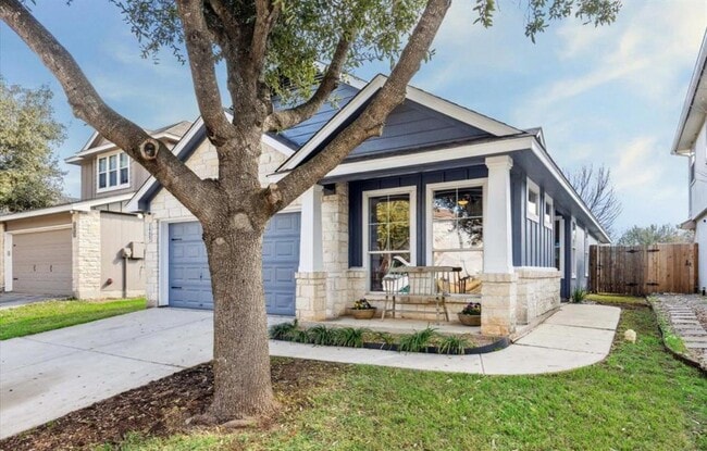 Building Photo - 3405 Barksdale Dr Rental