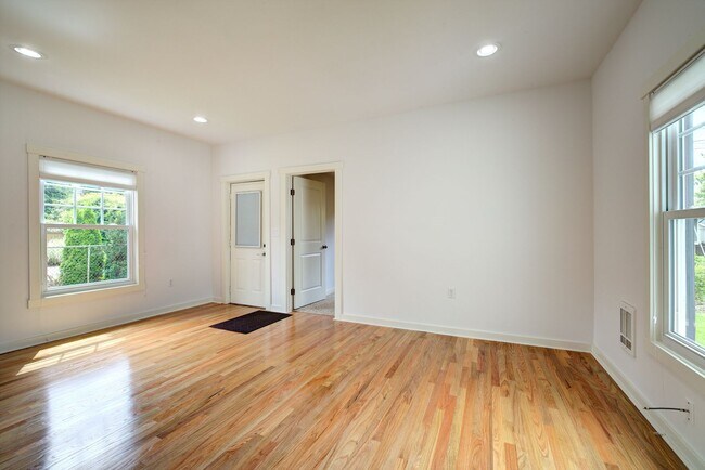 Photo - 9234 36th Ave SW