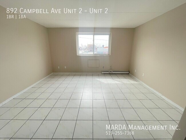 Photo - CHARMING 1 BEDROOM/1 BATH APARTMENT IN PRIME LOCATION+HYDRO Unit 2