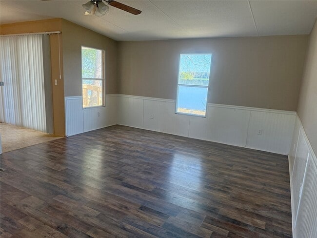 14 Walnut Bend