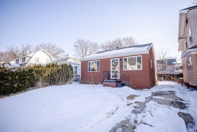 Photo - Beautiful Two bedroom home available for rent!