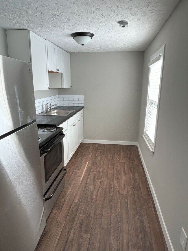 Photo - 21 1/2 5th St Unit 21.5