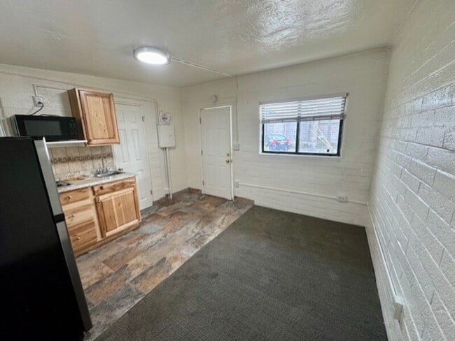 Photo - 1643 S State St