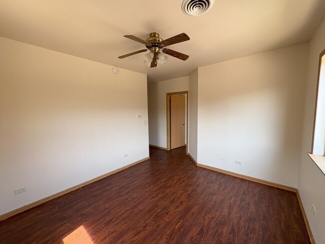 Photo - 27 N Hickory St Unit 2B