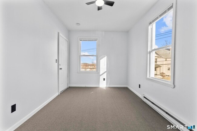 Photo - 1380 Bank St