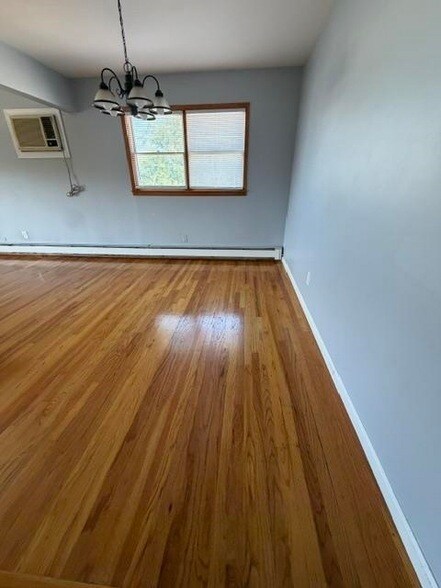 17 Acorn Rd