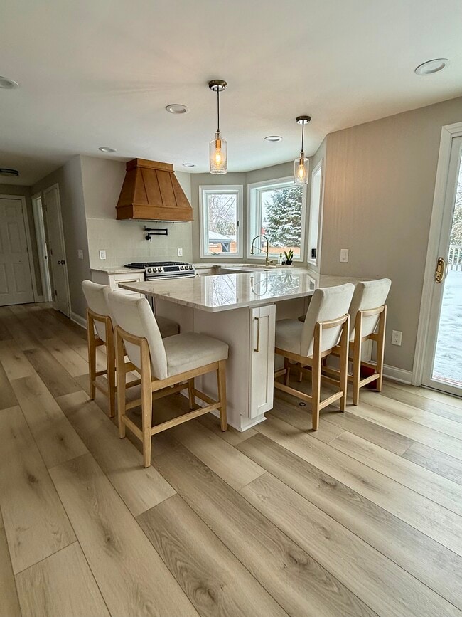 Photo - 41 Haskins Ln N