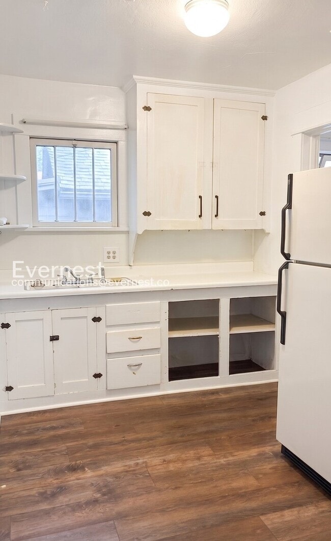 Photo - 801 Smith St