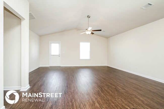 Photo - 2524 Queen Bee Dr