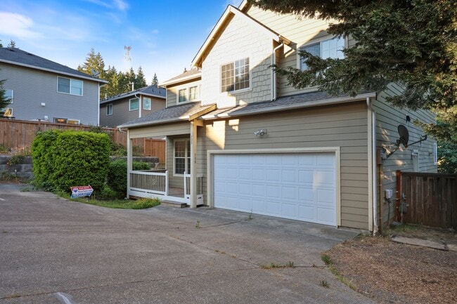 Photo - Charming 4-Bedroom Home on Tumwater Hill –...