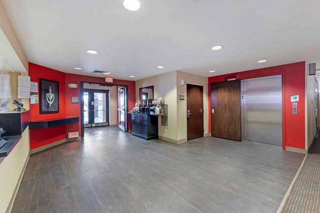 Furnished Studio-Los Angeles - Chino Valley