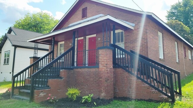 Photo - 400 Walnut St