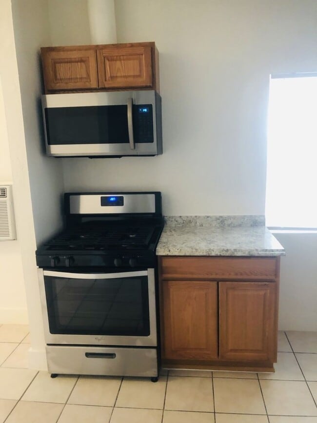 Photo - 1550 Montgomery St Unidad 1