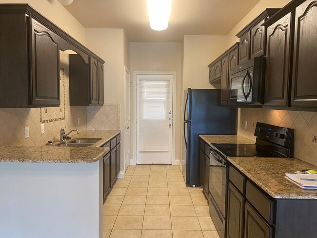 Photo - 334 Princess Place