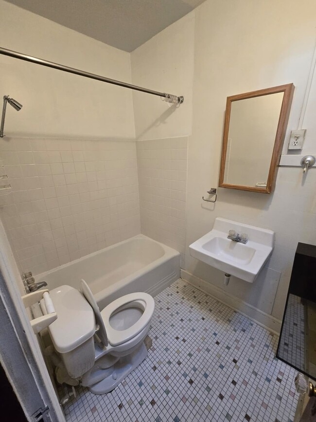 Photo - 1014 E Prairie Ave