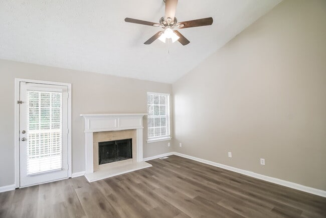 Photo - 7460 Royale Ct