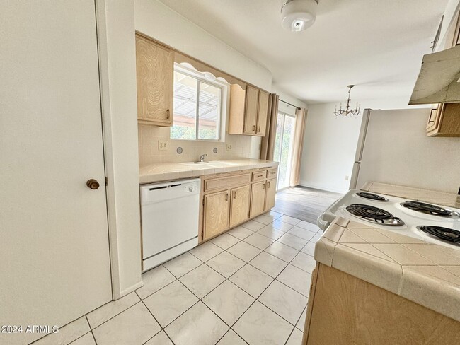 Photo - 10012 N 103rd Ave