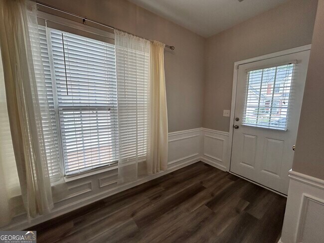 226 Regent Square
