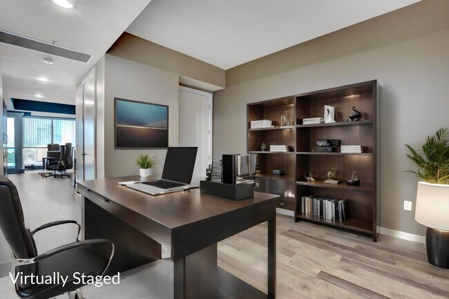 Photo - Panorama Towers T2-1005-Strip/City Views f... Unit 1005