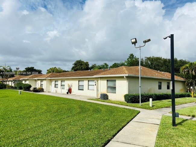Building Photo - 5080 Sanctuary Way Unit A