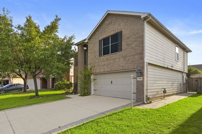 Photo - 15811 Vinemoss Ln
