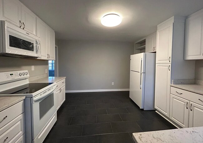 Photo - 1021 Old Bishop Rd