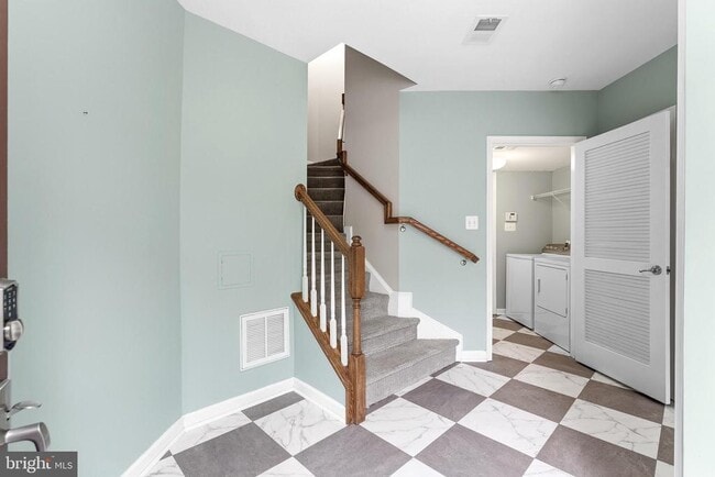 Photo - 7015 Trek Way