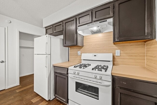 Kitchen - 6913 Wentworth Dr Unit #C