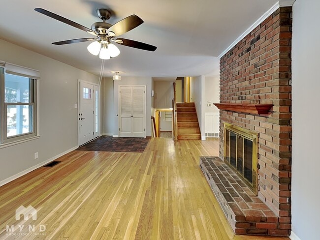 Photo - 4221 Evansdale Rd