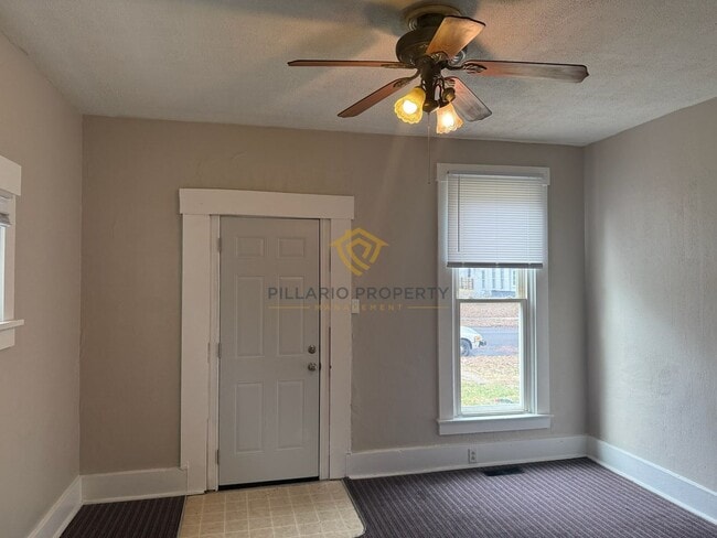 Photo - 209-211 N 16th Street Unidad 209 N 16th Street