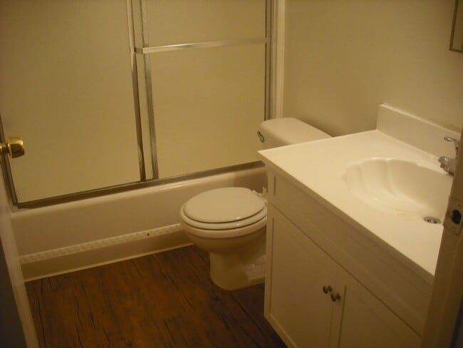 Photo - Enjoy living in this spacious single level penthouse with gorgeous scenic views!