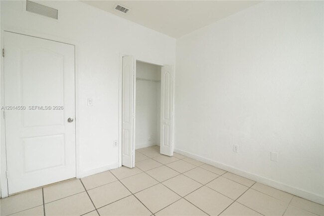 Photo - 1568 SE 26th St Unidad 206