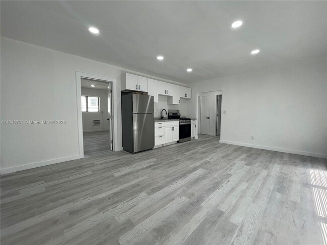 Photo - 316 Surfside Blvd Unit 5