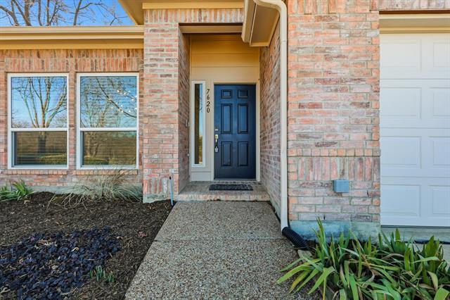 Photo - 7620 Waterside Pl