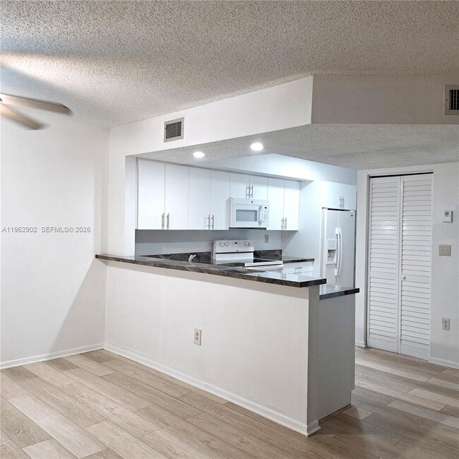 Photo - 8520 SW 212th St Unit 306
