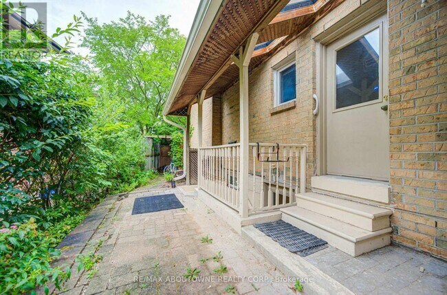 Photo - 1156 Old Colony Rd