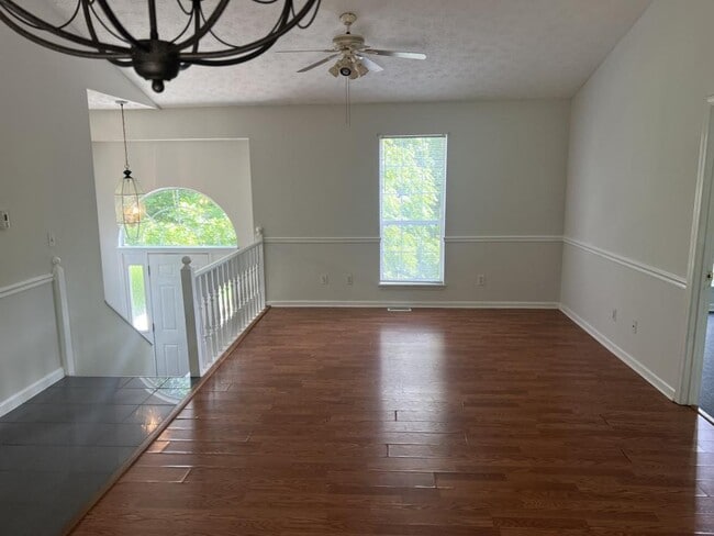 Photo - 297 Kenway St