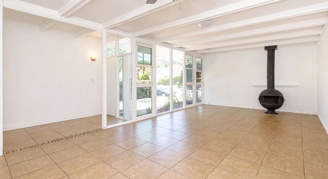 Photo - 11304 Isleta St