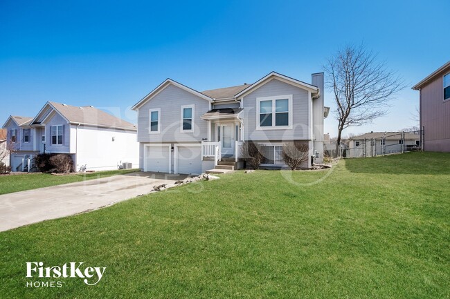 Photo - 16411 Slater Ave