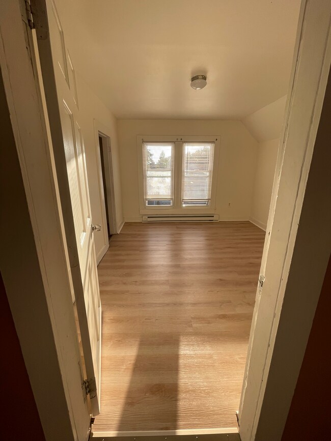 Photo - 149 Bowles St Unit 3