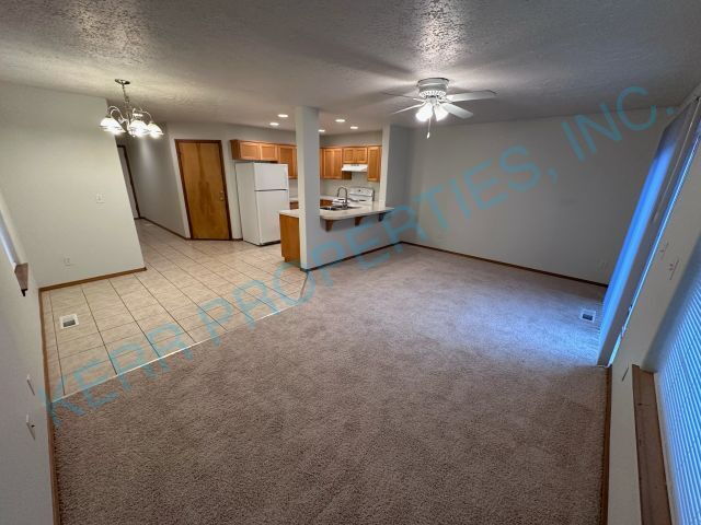 Photo - 1594 NE Cleveland Ave