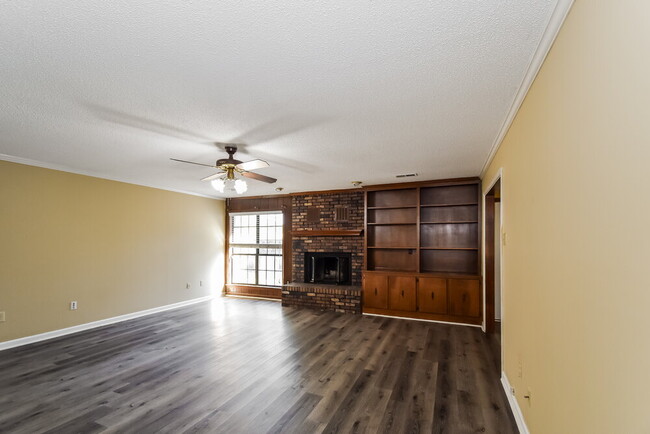 Photo - 928 Pheasant Hollow Dr