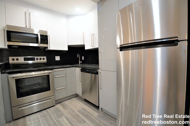 Photo - 1804 Beacon St Unit 2